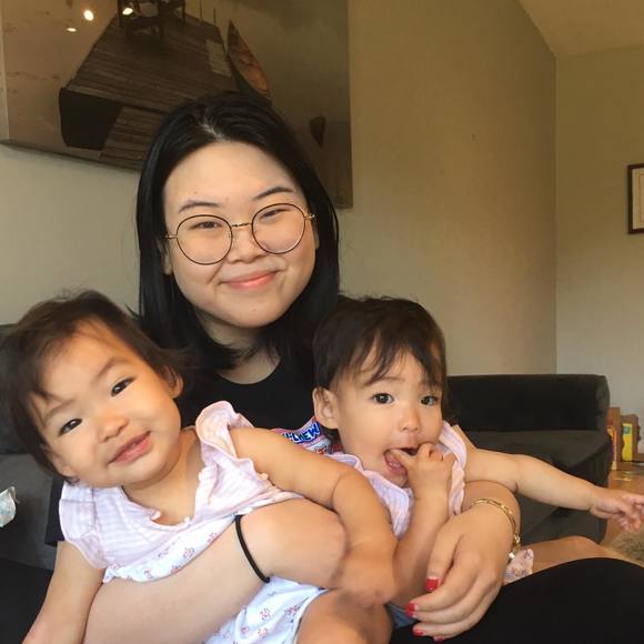 Meet your Posher, Leesa - Picture 1 of 1